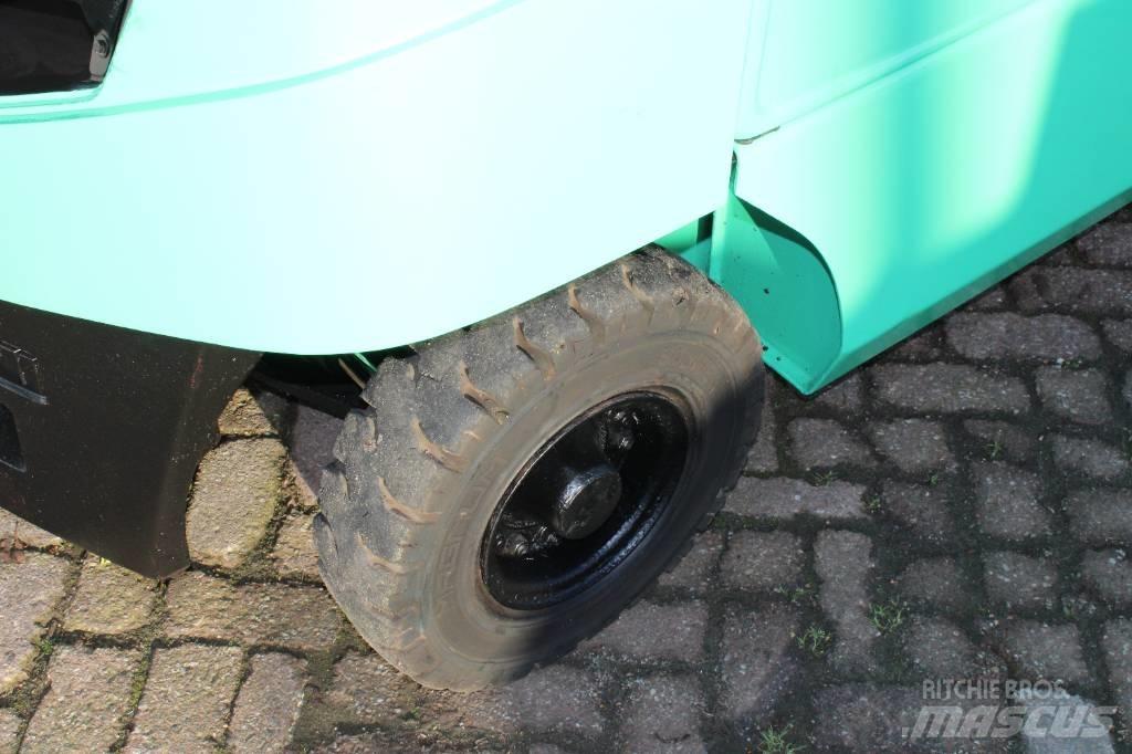 Mitsubishi FD25N Empilhadores Diesel