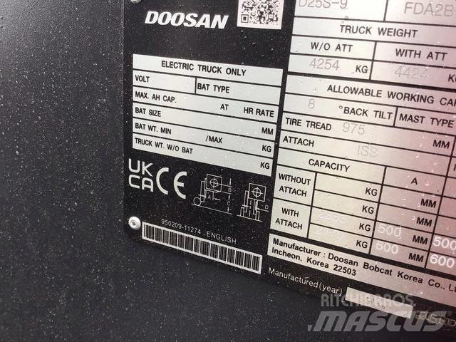 Doosan D25S-9 Empilhadores Diesel