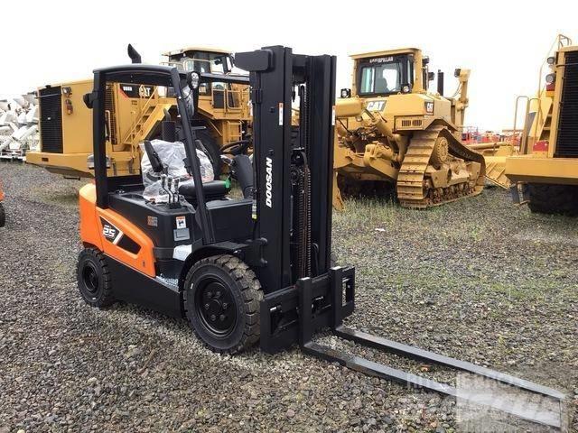 Doosan D25S-9 Empilhadores Diesel