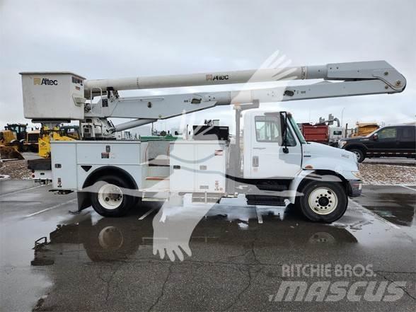 Altec AA755MH Plataformas aéreas montadas em camião