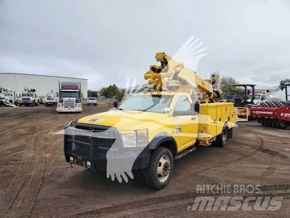 Altec AT41M Plataformas aéreas montadas em camião