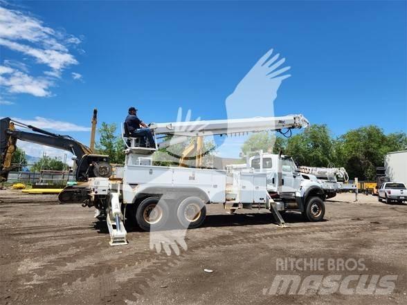 Altec D4065ATR Plataformas aéreas montadas em camião