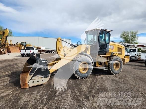 CAT 930M Carregadeiras de rodas
