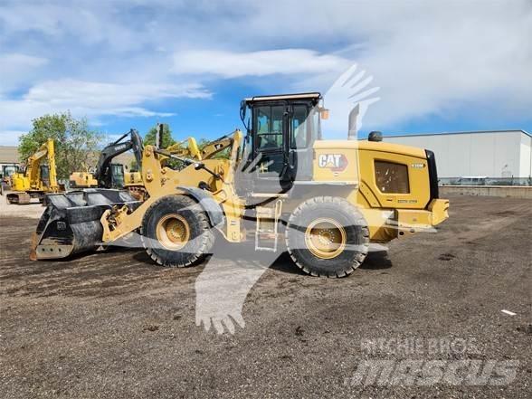 CAT 930M Carregadeiras de rodas