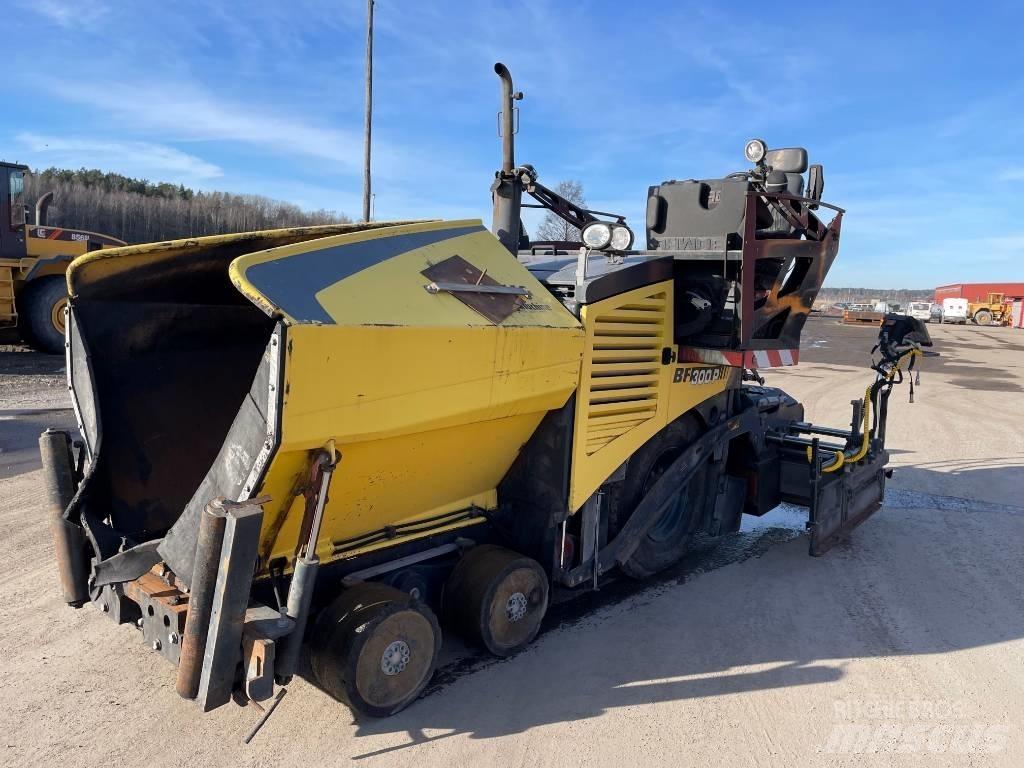 Bomag BF 300 P Espalhadoras de asfalto