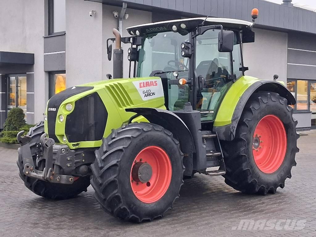 CLAAS Arion 640 Tratores Agrícolas usados