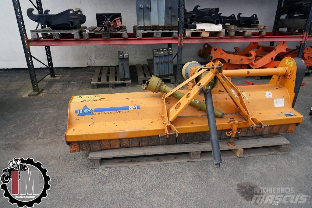Berti EKR-S 250 Gadanheiras e cortadores de folhas para pastos