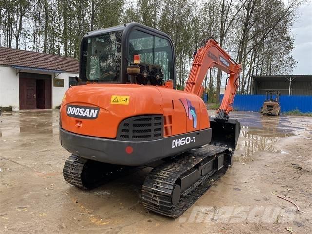Doosan DH60-7 Miniescavadeiras