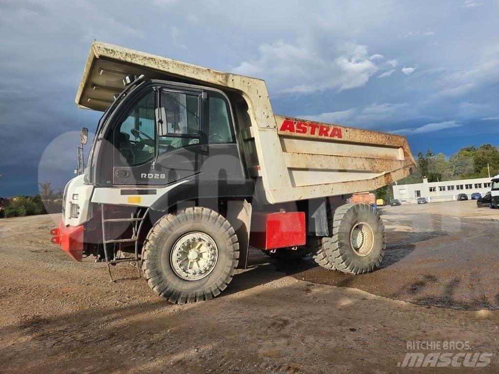 Astra RD 28 C Camiőes basculantes rígidos