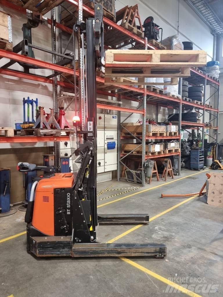 BT SPE120XR Empilhador para operador externo