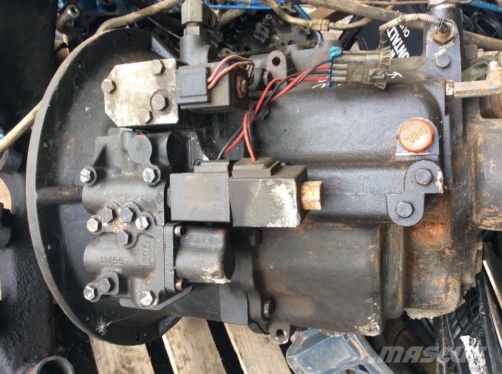 Komatsu WB 93 R-2 Transmissăo