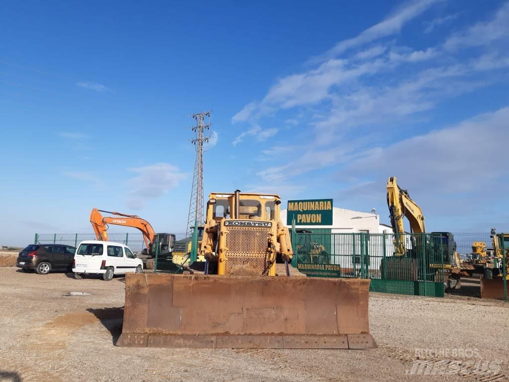 Komatsu D 85 E-12 Dozers - Tratores rastos