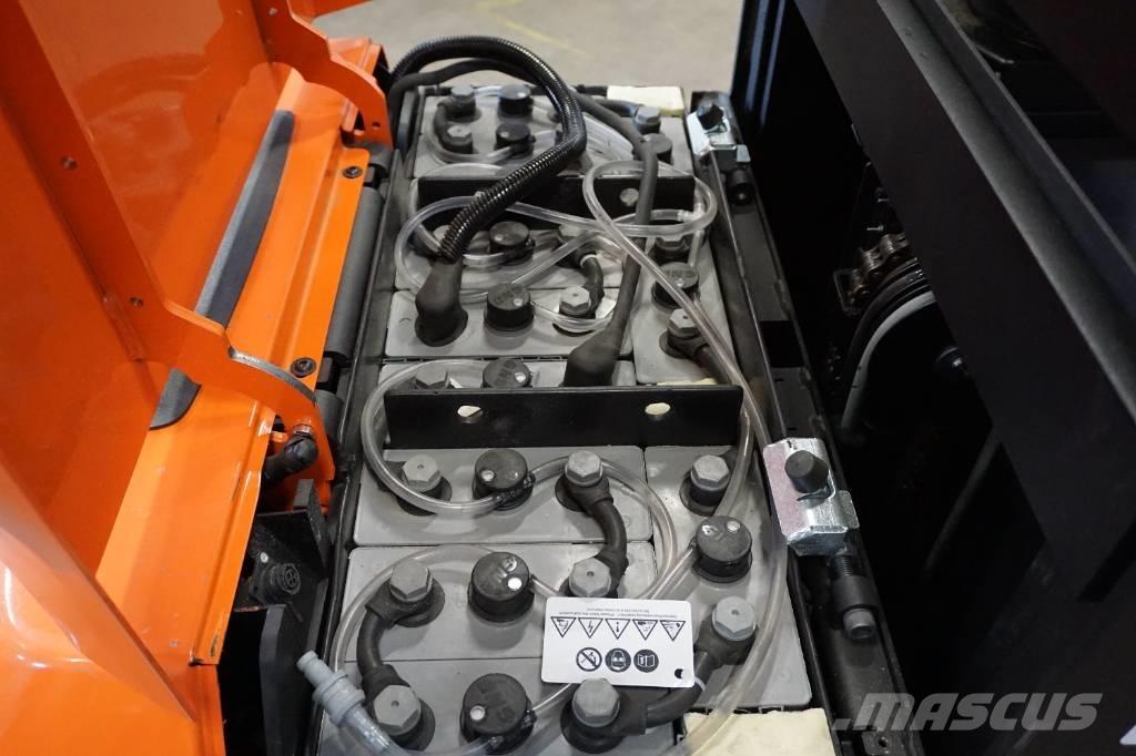 Toyota OSE100 Preparadoras de encomendas de média elevação