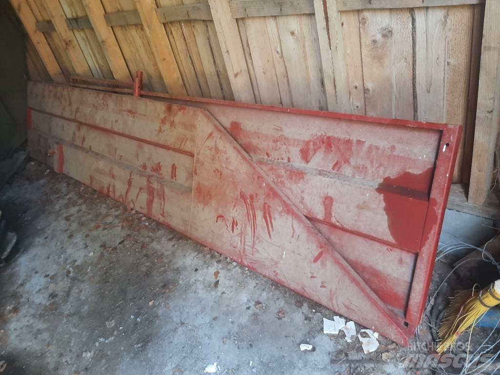 Tuhti Rehulaidat M90 Outros reboques agricolas