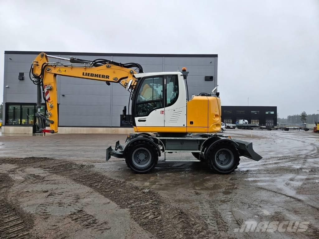 Liebherr 913 Compact Escavadoras de rodas