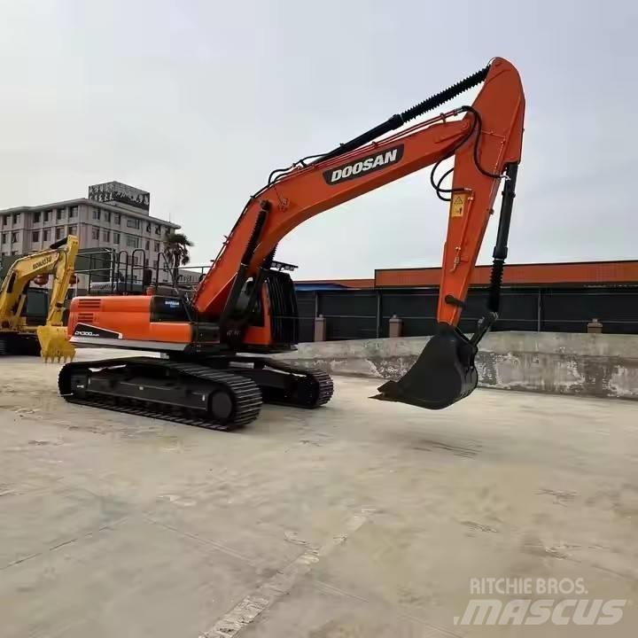 Doosan DX300LC Escavadeiras de esteiras