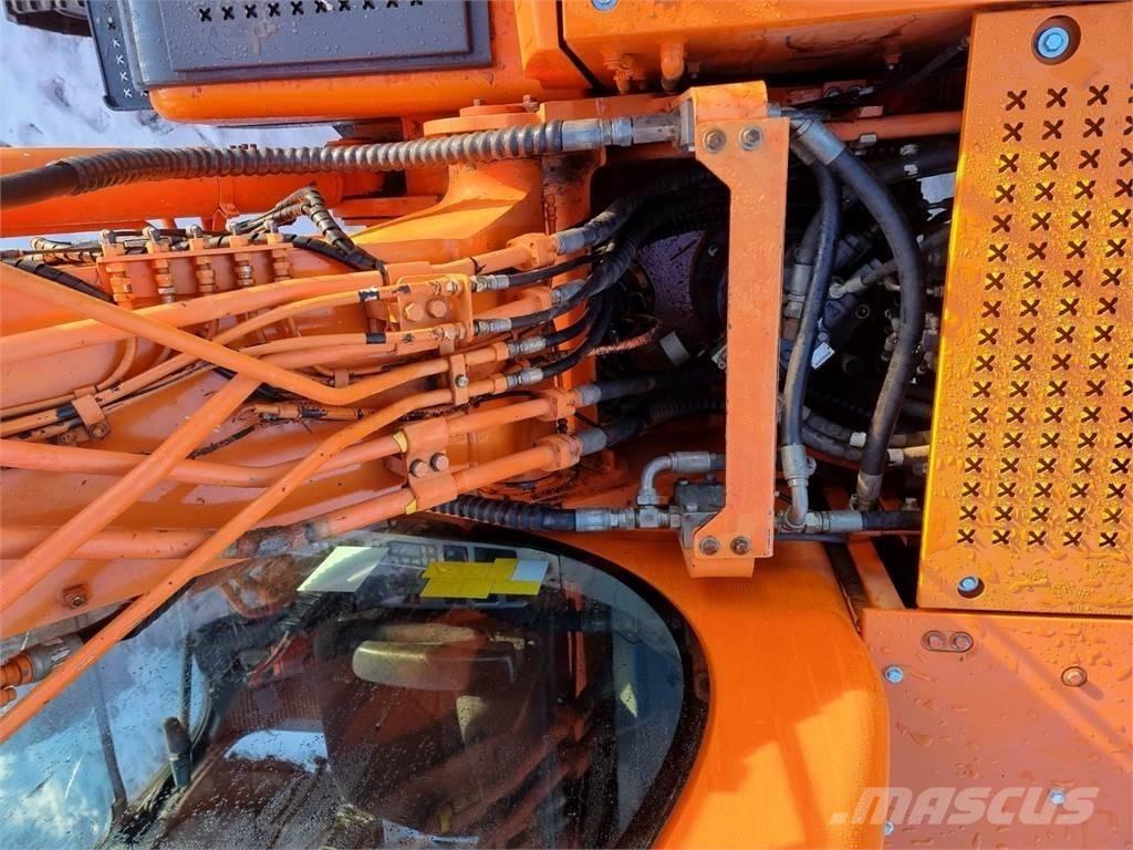 Doosan DX 225 LC Escavadeiras de esteiras