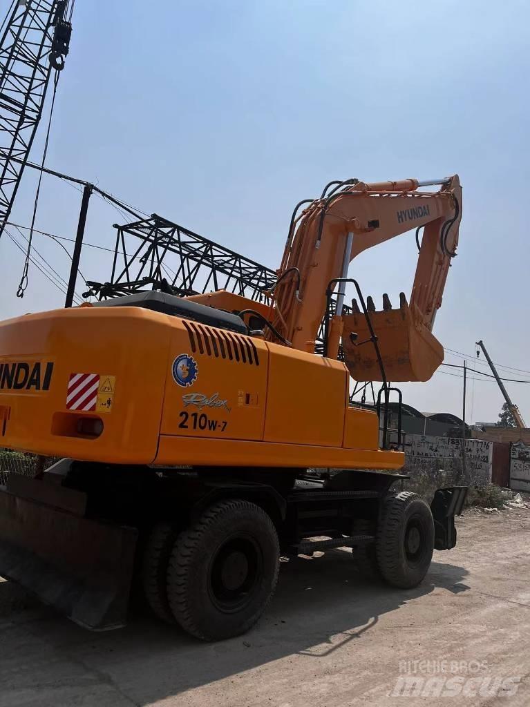 Hyundai 210W-7 Escavadoras de rodas