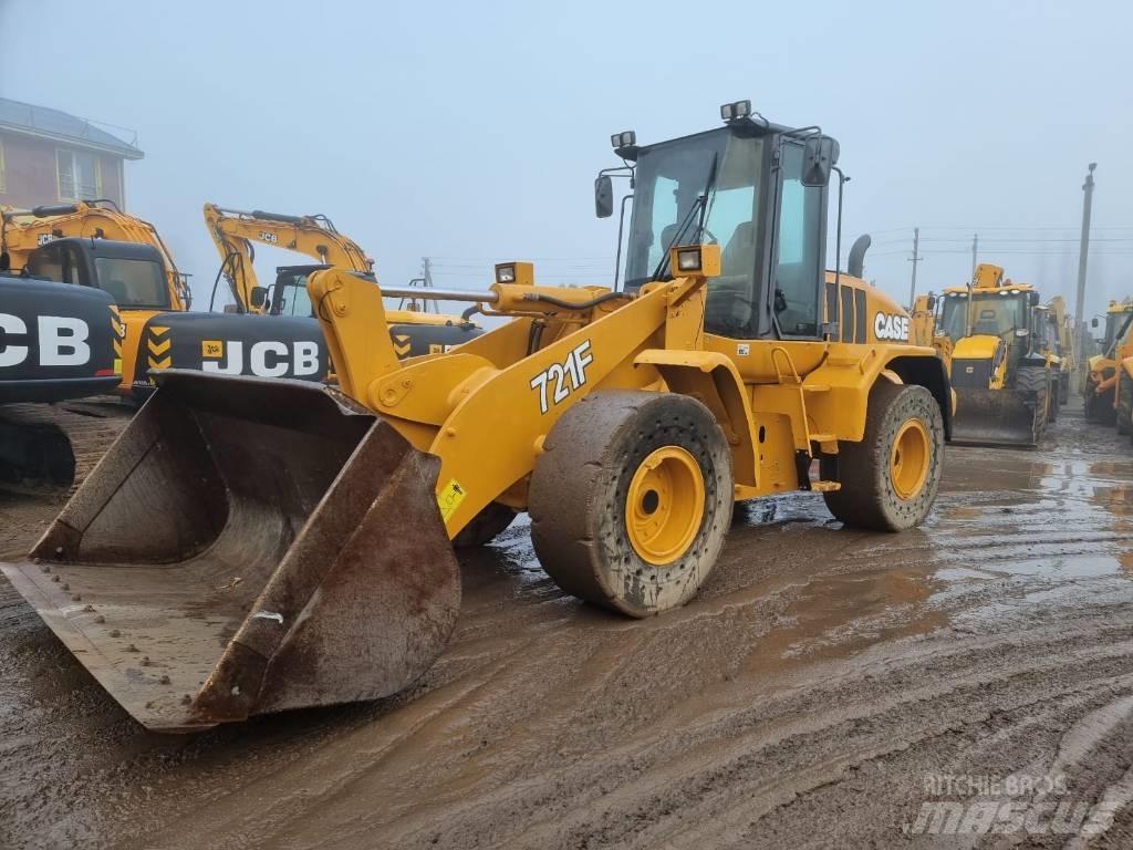 CASE 721 F Carregadeiras de rodas