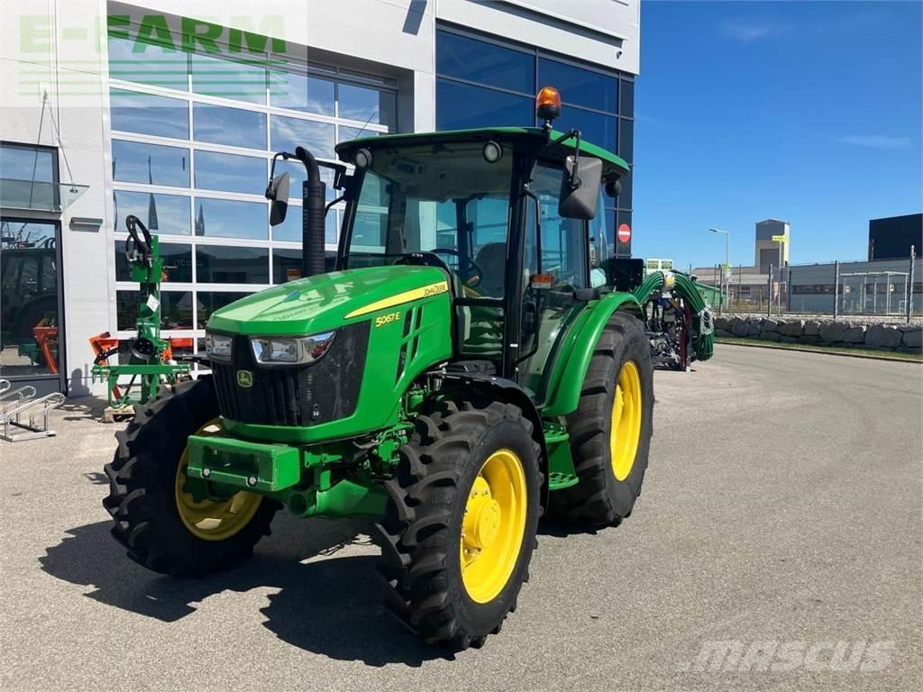John Deere 5067E Tratores Agrícolas usados