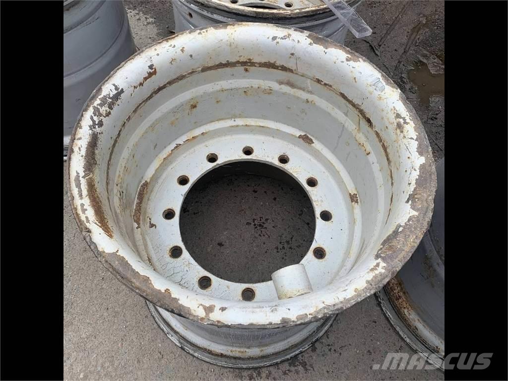 Gremo 1350 24x26,5 Pneus
