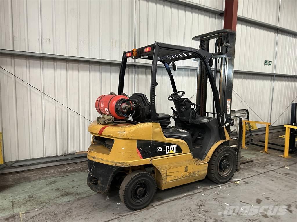 CAT GP25N Empilhadores a gás