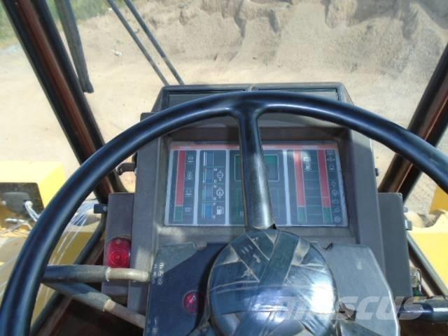 Komatsu WA 250 Carregadeiras de rodas