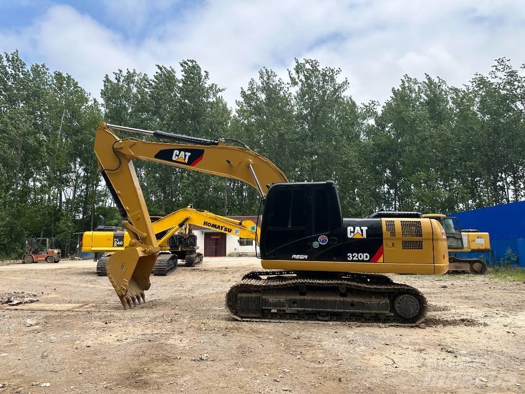 CAT 320D Escavadeiras de esteiras