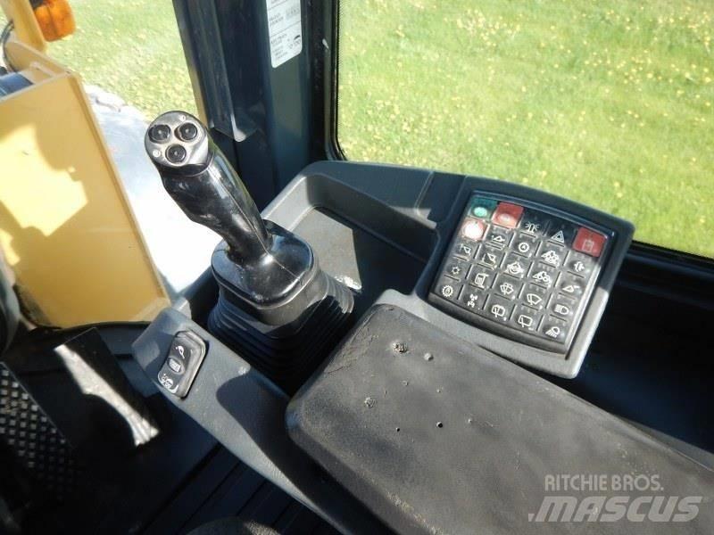 John Deere 624K Carregadeiras de rodas