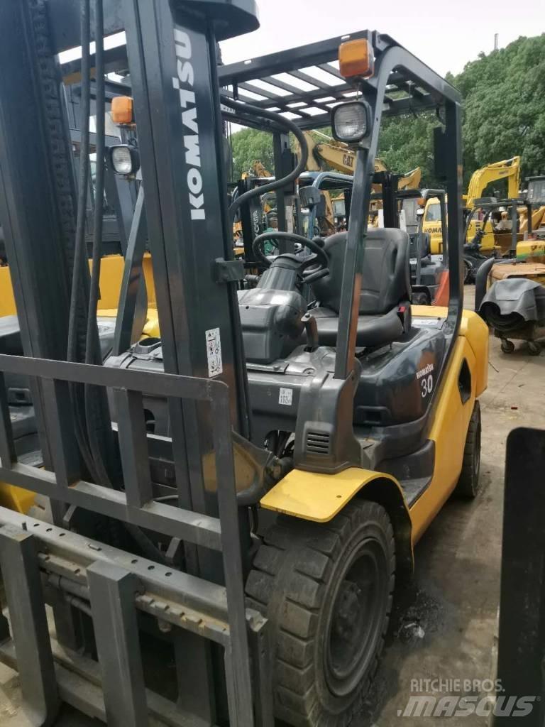 Komatsu 30 Manipulador telescópico