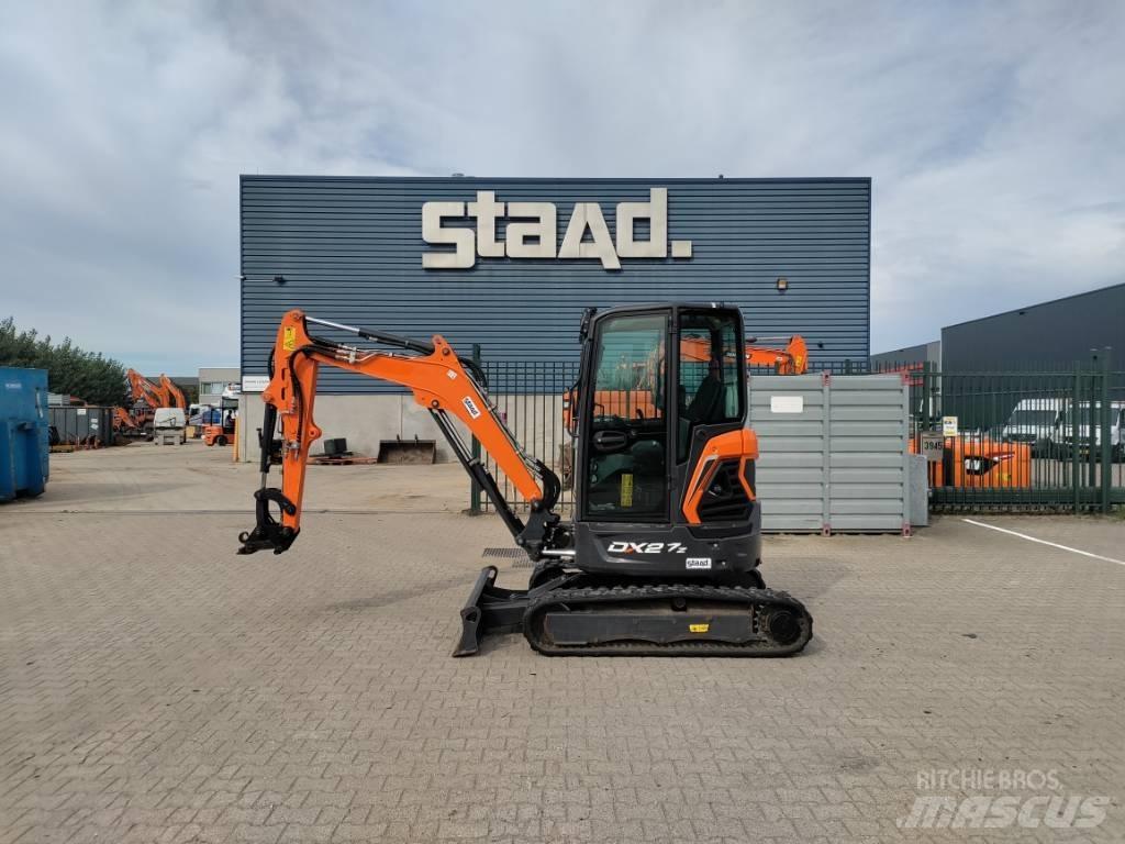 Develon DX27-5 Miniescavadeiras