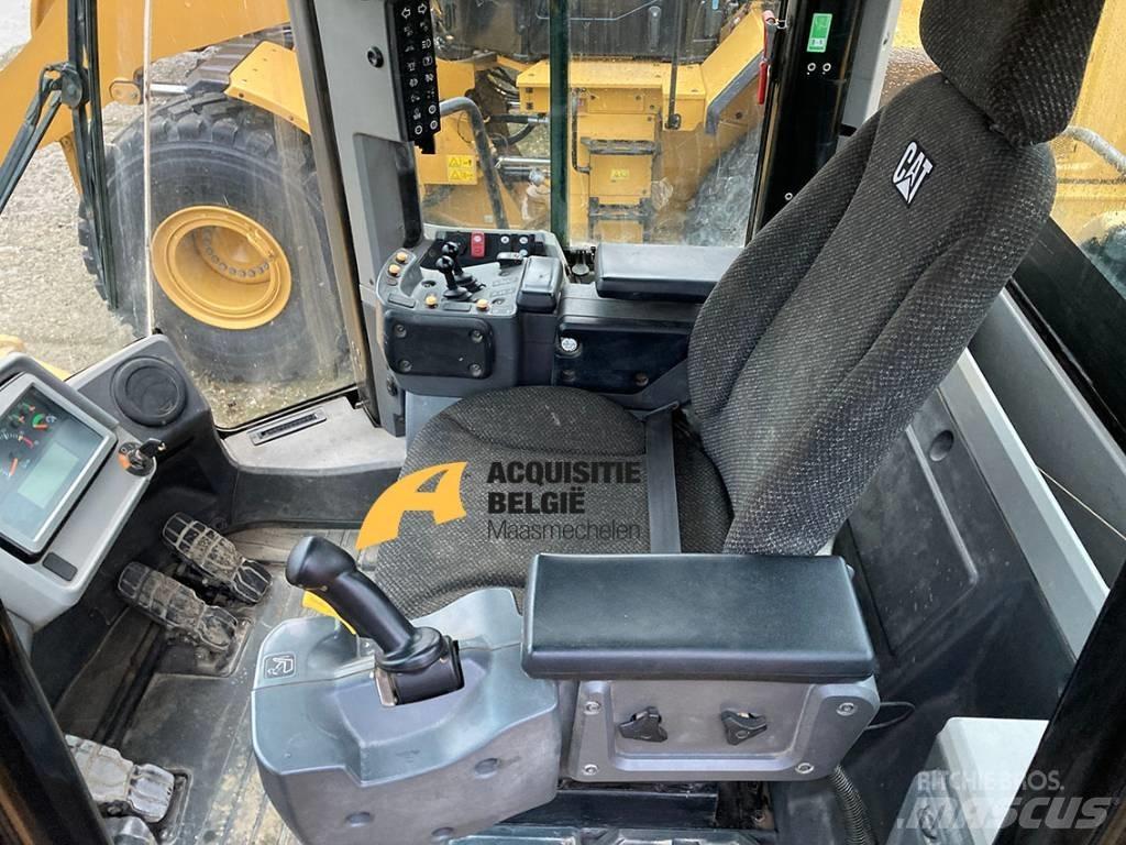 CAT 966M Carregadeiras de rodas