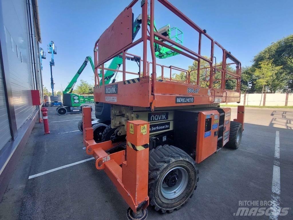 JLG 330 LRT Elevadores de tesoura