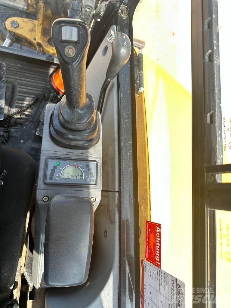 CAT 302.7 D CR Miniescavadeiras