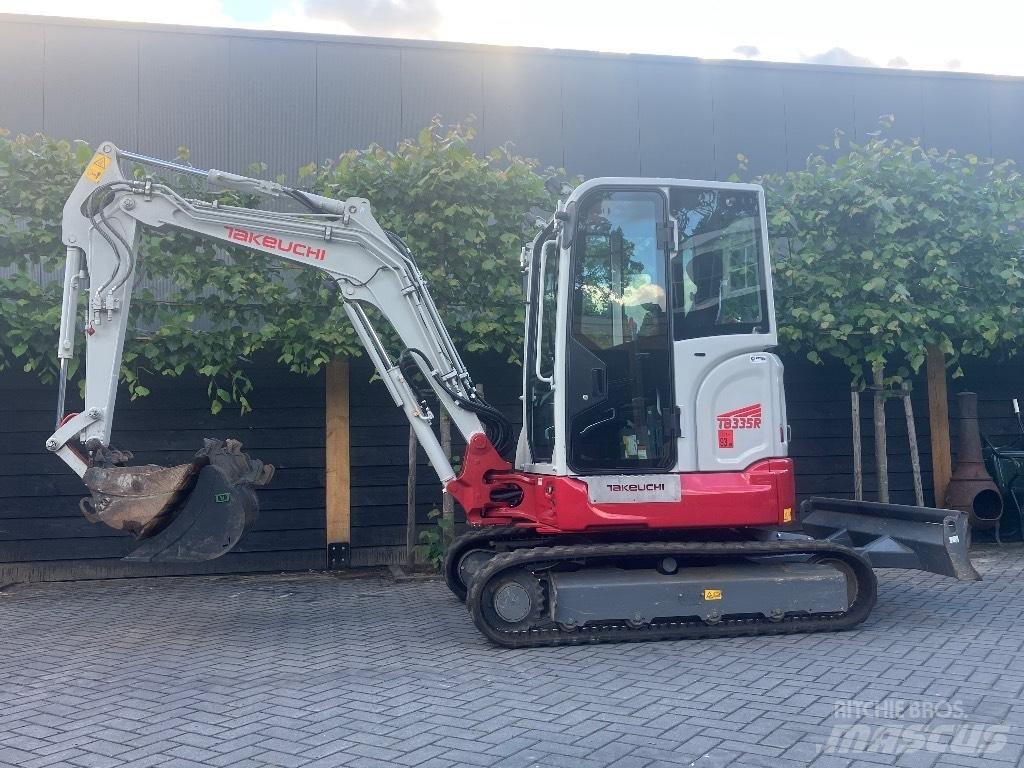 Takeuchi TB 335 R Miniescavadeiras