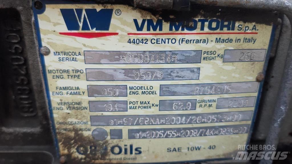 VM R754EU5 80 HP Motores