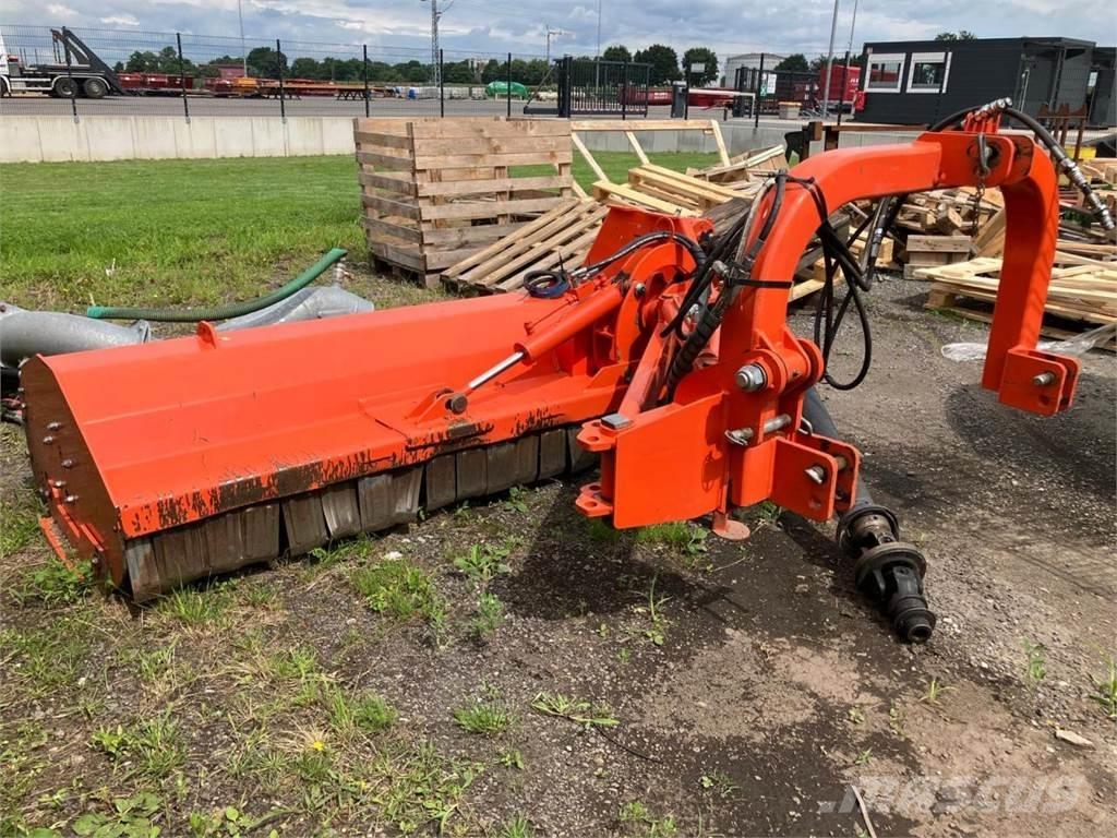 Tierre TCL 200 Gadanheiras e cortadores de folhas para pastos