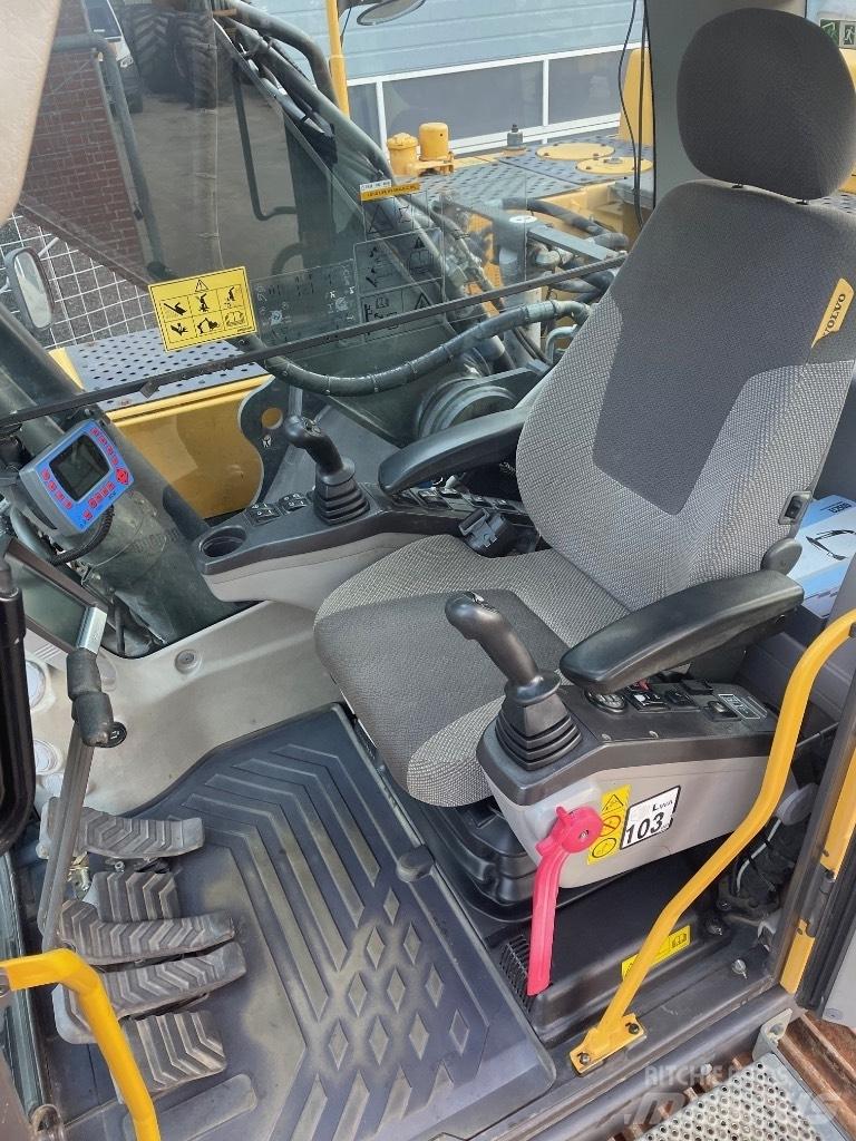 Volvo EC250DL Escavadeiras de esteiras