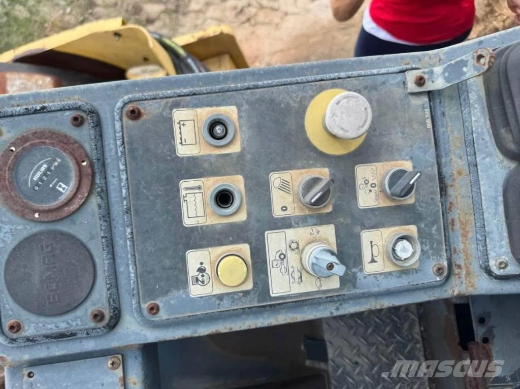 Bomag BW 211 P D-3 Cilindros Compactadores monocilíndricos