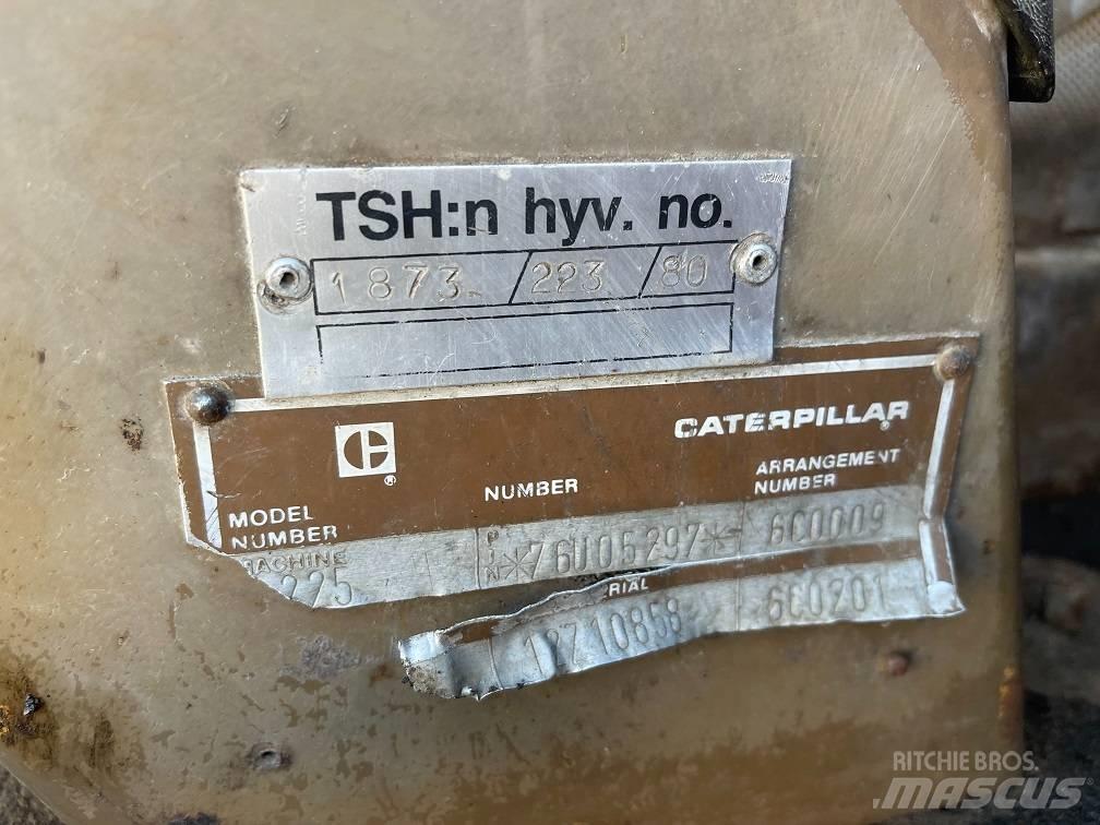 CAT 225 Escavadeiras de esteiras