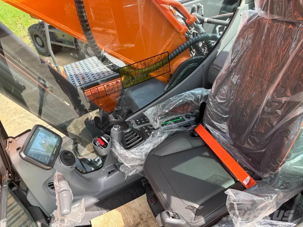 Develon DX255LC-7 Escavadeiras de esteiras