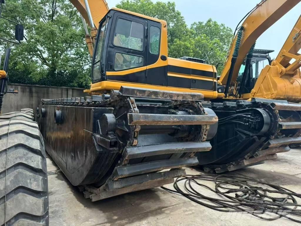 CAT 320 B Escavadoras anfíbias