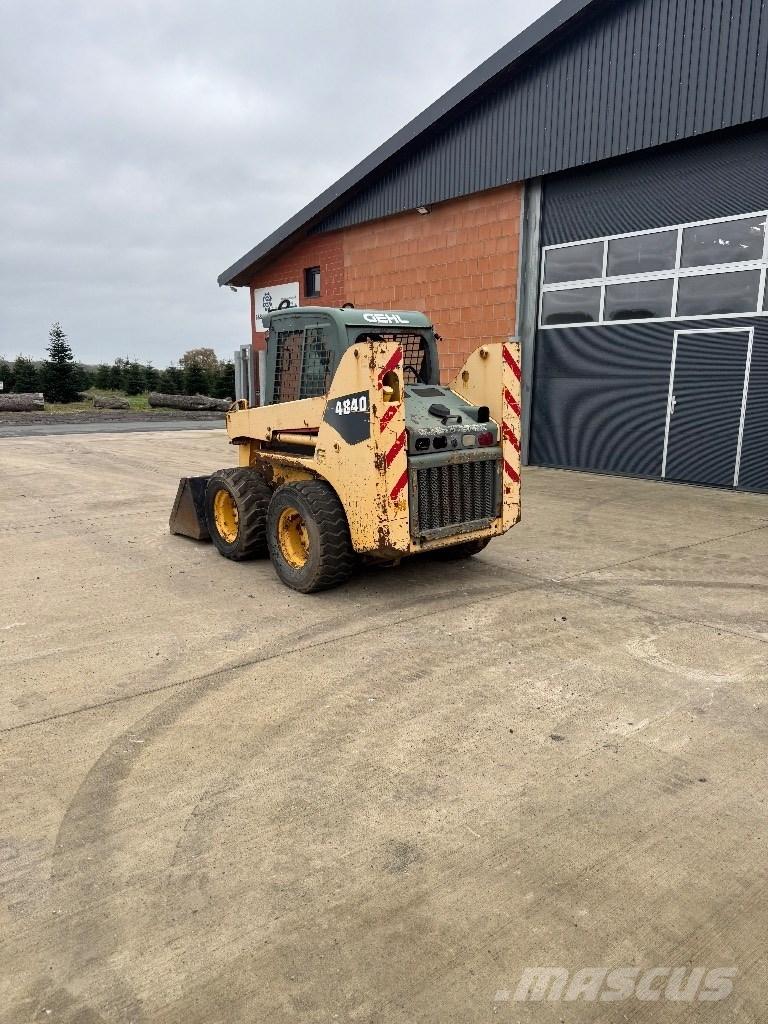 Gehl 4840 Minicarregadeiras