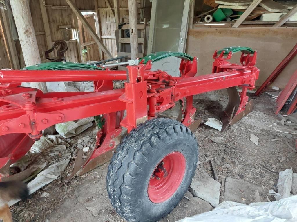Unia TUR VARIO 5 R Charruas convencionais
