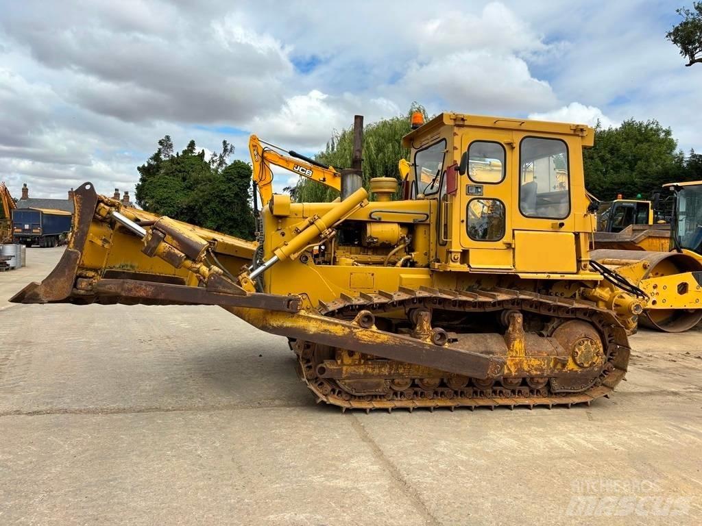 CAT D 6 D Dozers - Tratores rastos