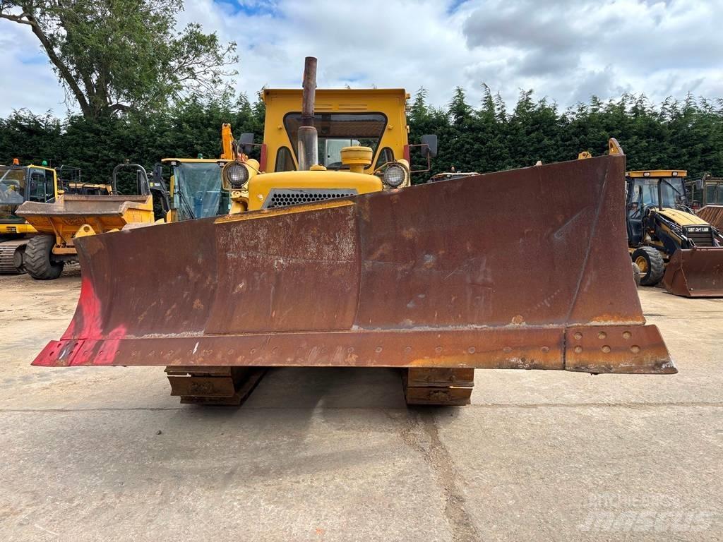 CAT D 6 D Dozers - Tratores rastos