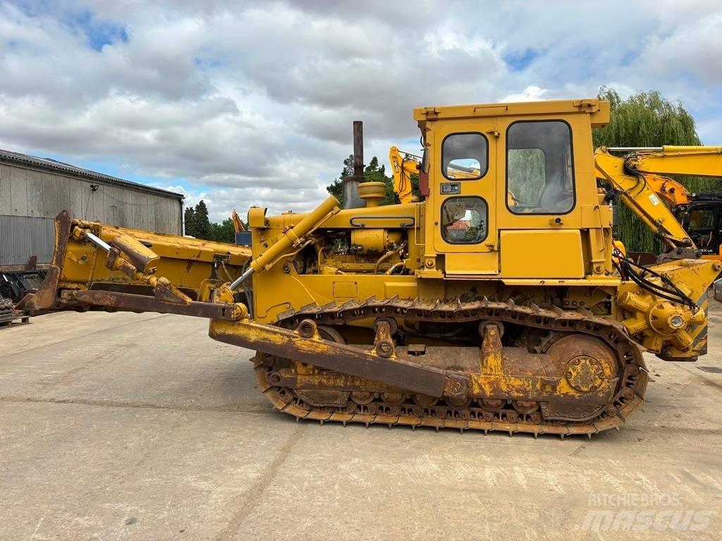 CAT D 6 D Dozers - Tratores rastos