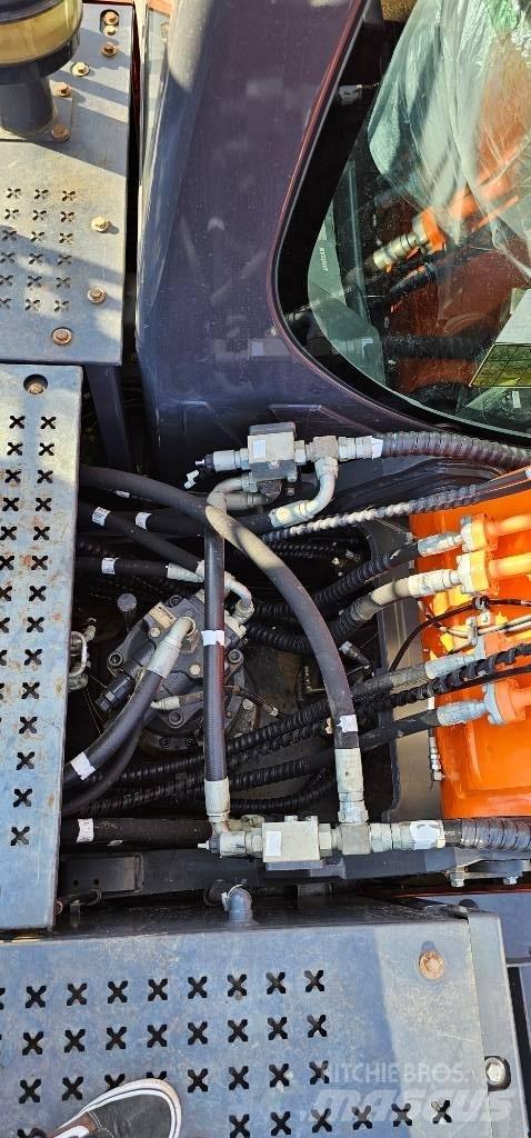 Doosan DX 225 Escavadeiras de esteiras