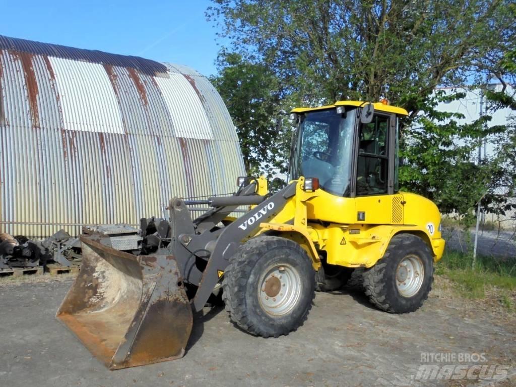 Volvo L 30 B-Z/X Carregadeiras de rodas