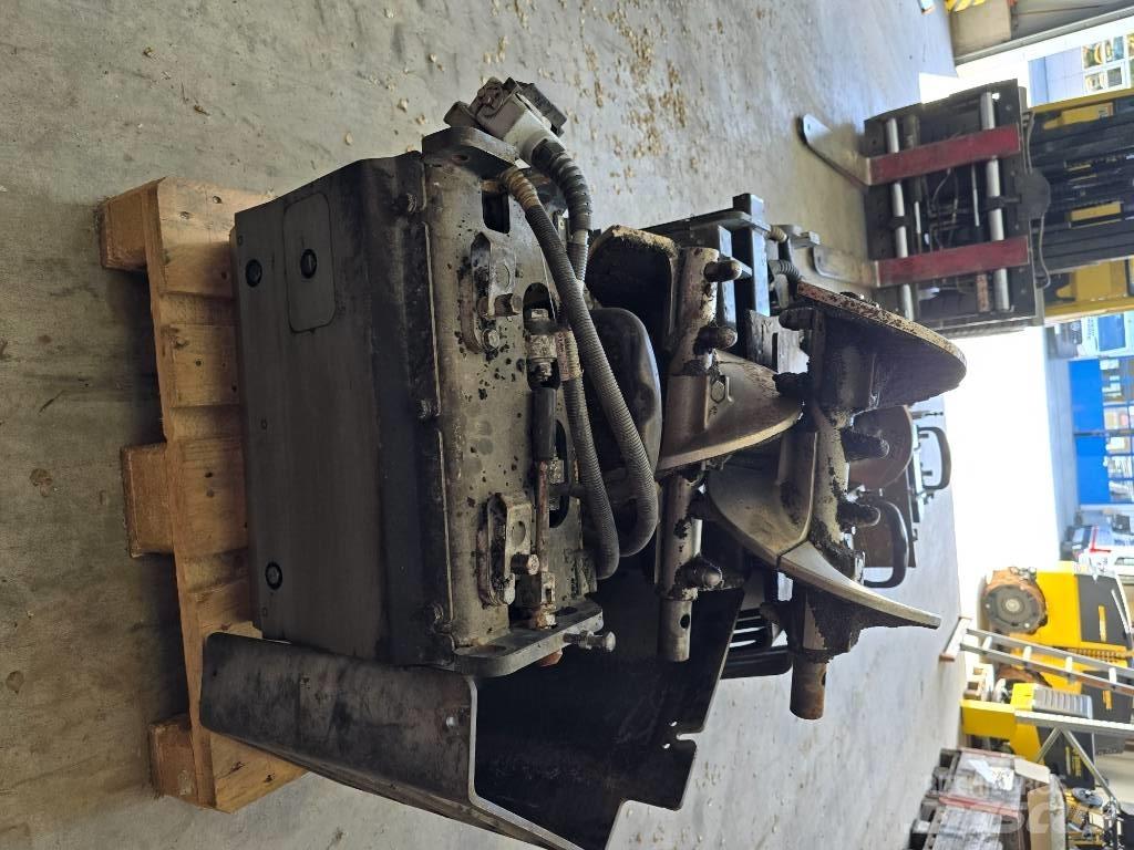 Bomag BF 300 P-2 Espalhadoras de asfalto